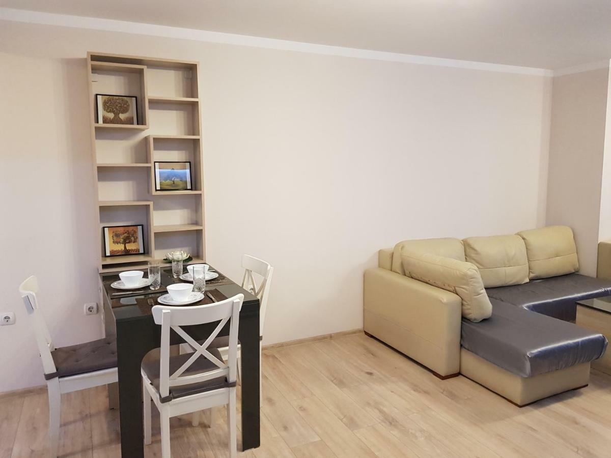 Хепи Апартмънтс Plovdiv Ngoại thất bức ảnh