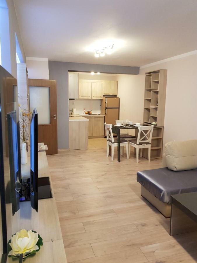 Хепи Апартмънтс Plovdiv Ngoại thất bức ảnh