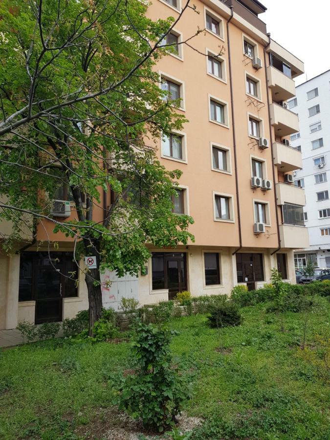 Хепи Апартмънтс Plovdiv Ngoại thất bức ảnh